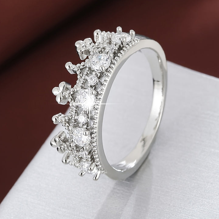 Silver Crown Stlye Crystal Desinger  Ring